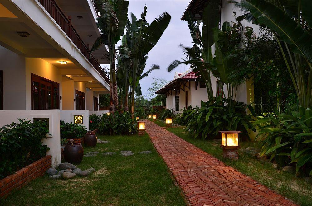 Riverside Bamboo Resort Hoi An Esterno foto