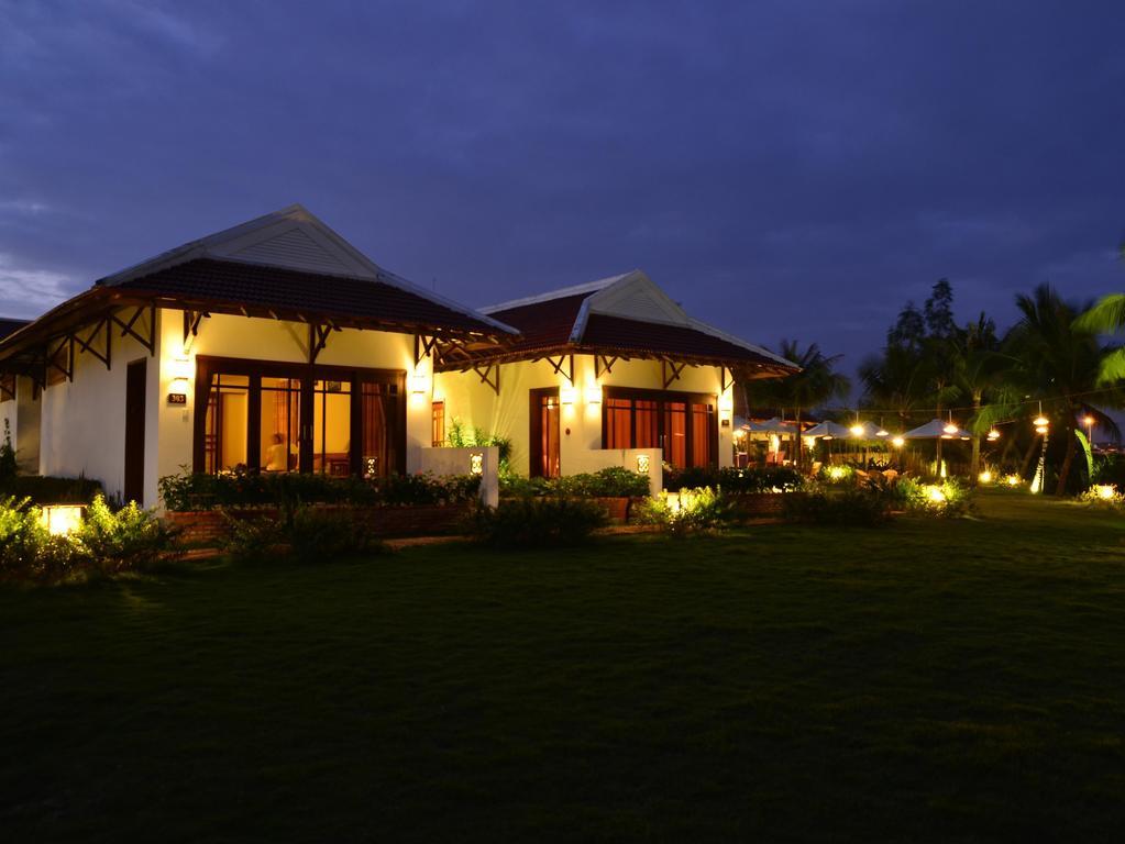 Riverside Bamboo Resort Hoi An Esterno foto