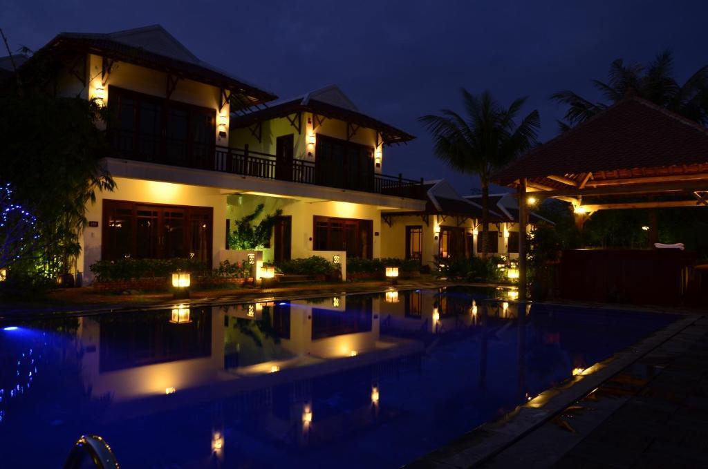 Riverside Bamboo Resort Hoi An Esterno foto